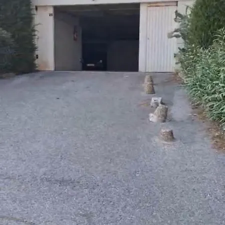 Apartment New,mountain & Sea View 3 Guests With Private Garage